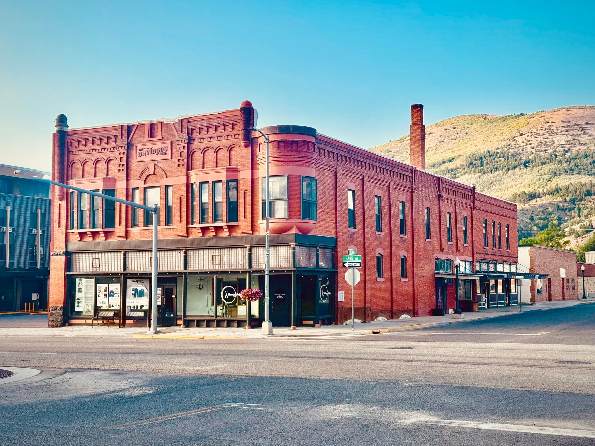 301 E Park Ave, Anaconda, MT for Sale