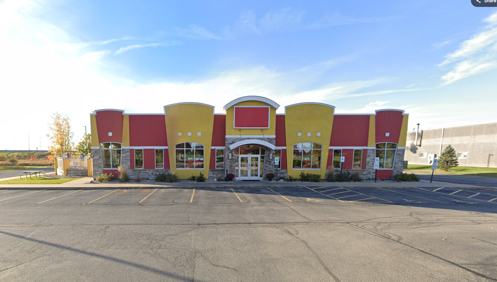 3401 E Evergreen Dr, Appleton, WI for Sale