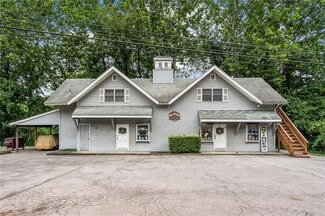 Tuxedo Park, NY Storefront Retail/Residential - 538 NY-17A