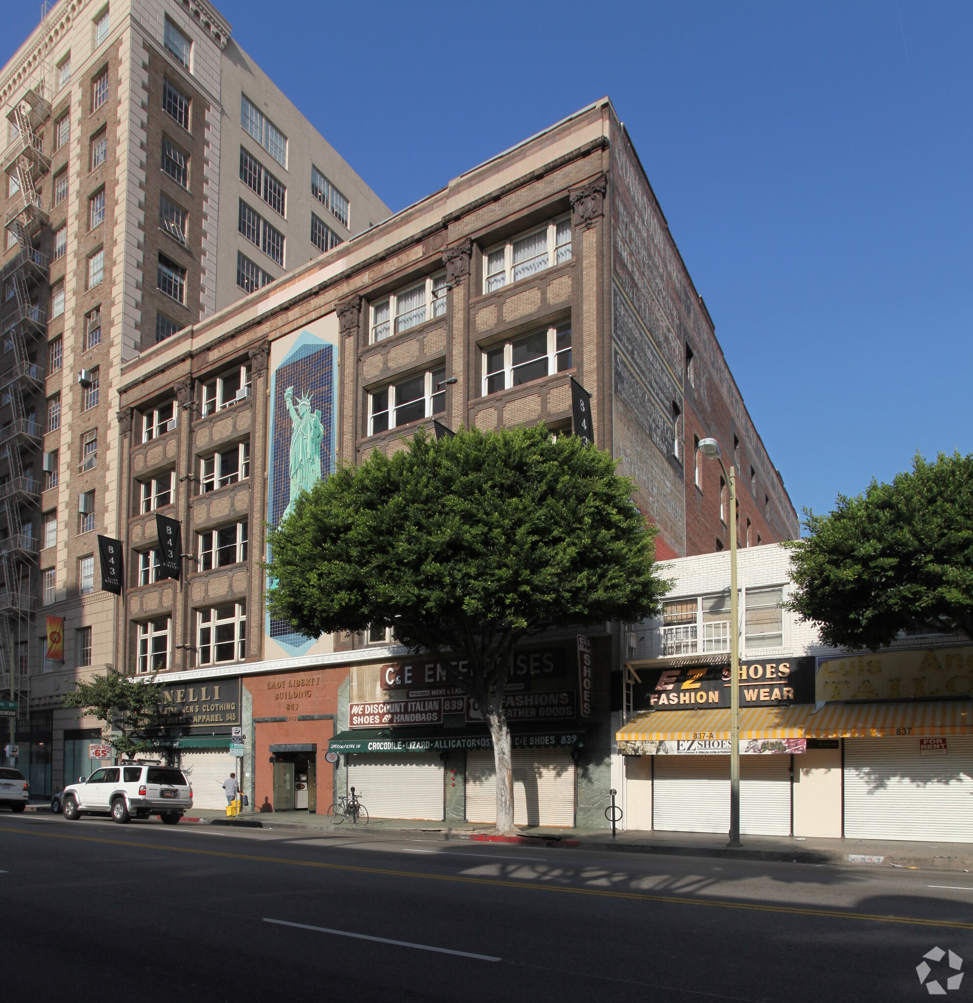 843 S Los Angeles St, Los Angeles, CA for Rent