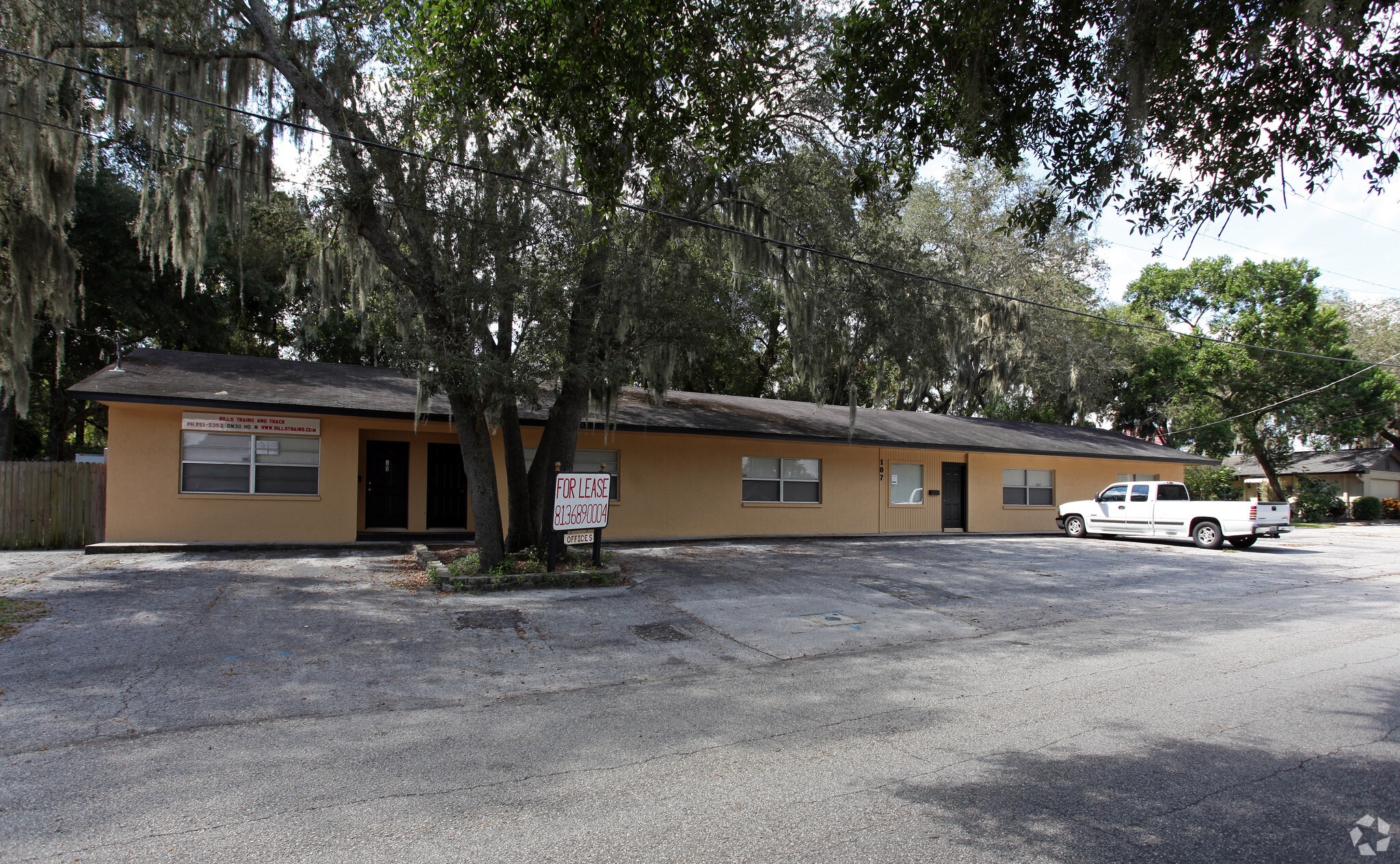 107 Glendale Dr, Brandon, FL for Sale