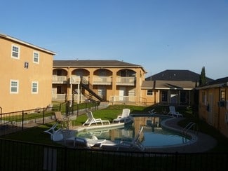 Galveston, TX Apartments - 2311 71st St