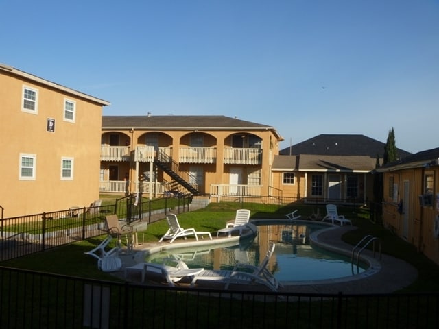 2311 71st St, Galveston, TX for Sale
