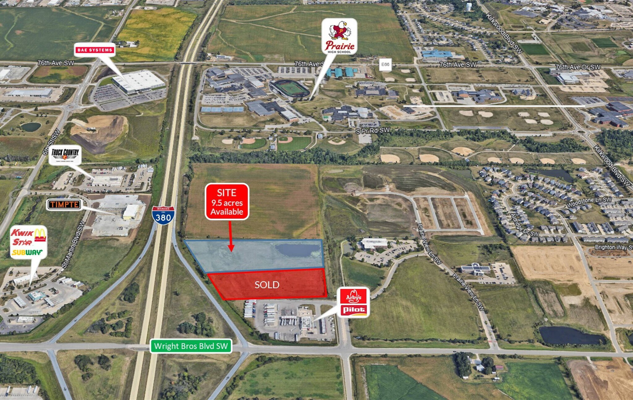 8720 Stacey Ln, Cedar Rapids, IA for Sale