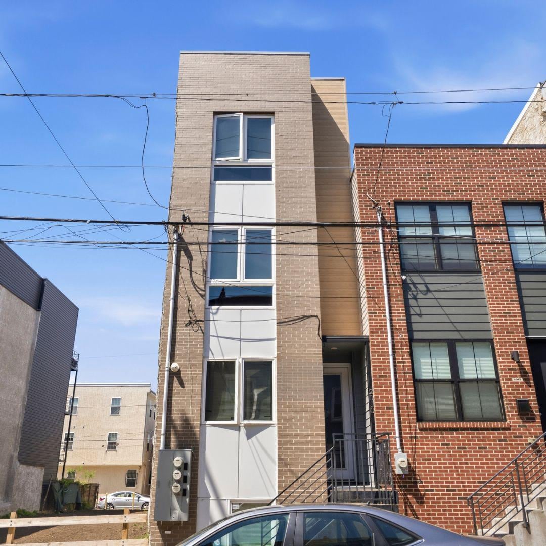 2010 N 8th St, Philadelphia, PA for Sale