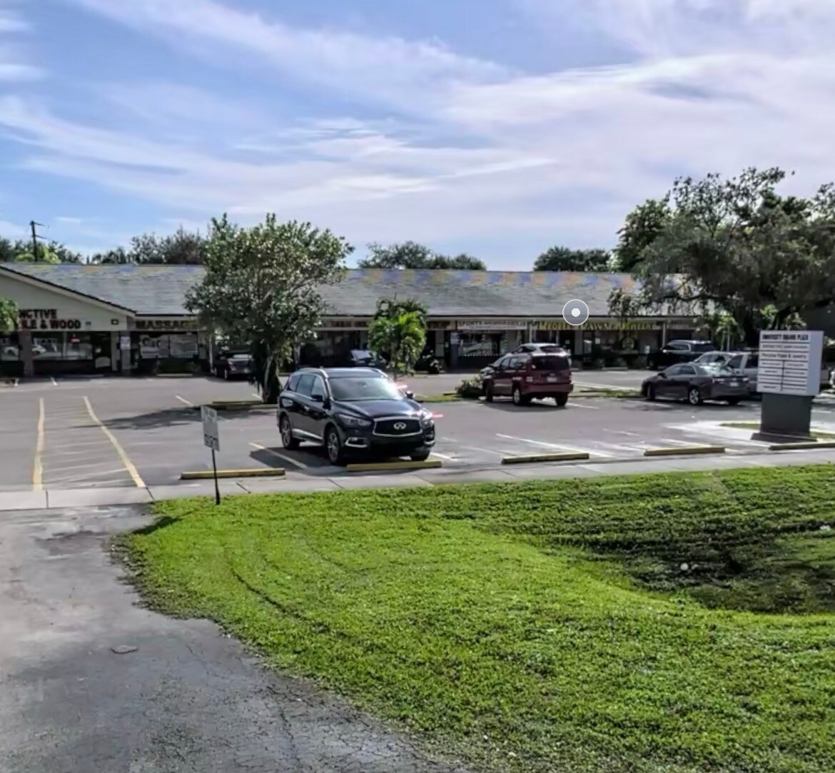 4276-4298 S University Dr, Davie, FL for Rent