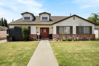 Downey, CA undefined - 8118 Alameda St