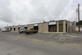 San Antonio, TX Office/Retail, Flex - 7102-7176 Oaklawn Dr