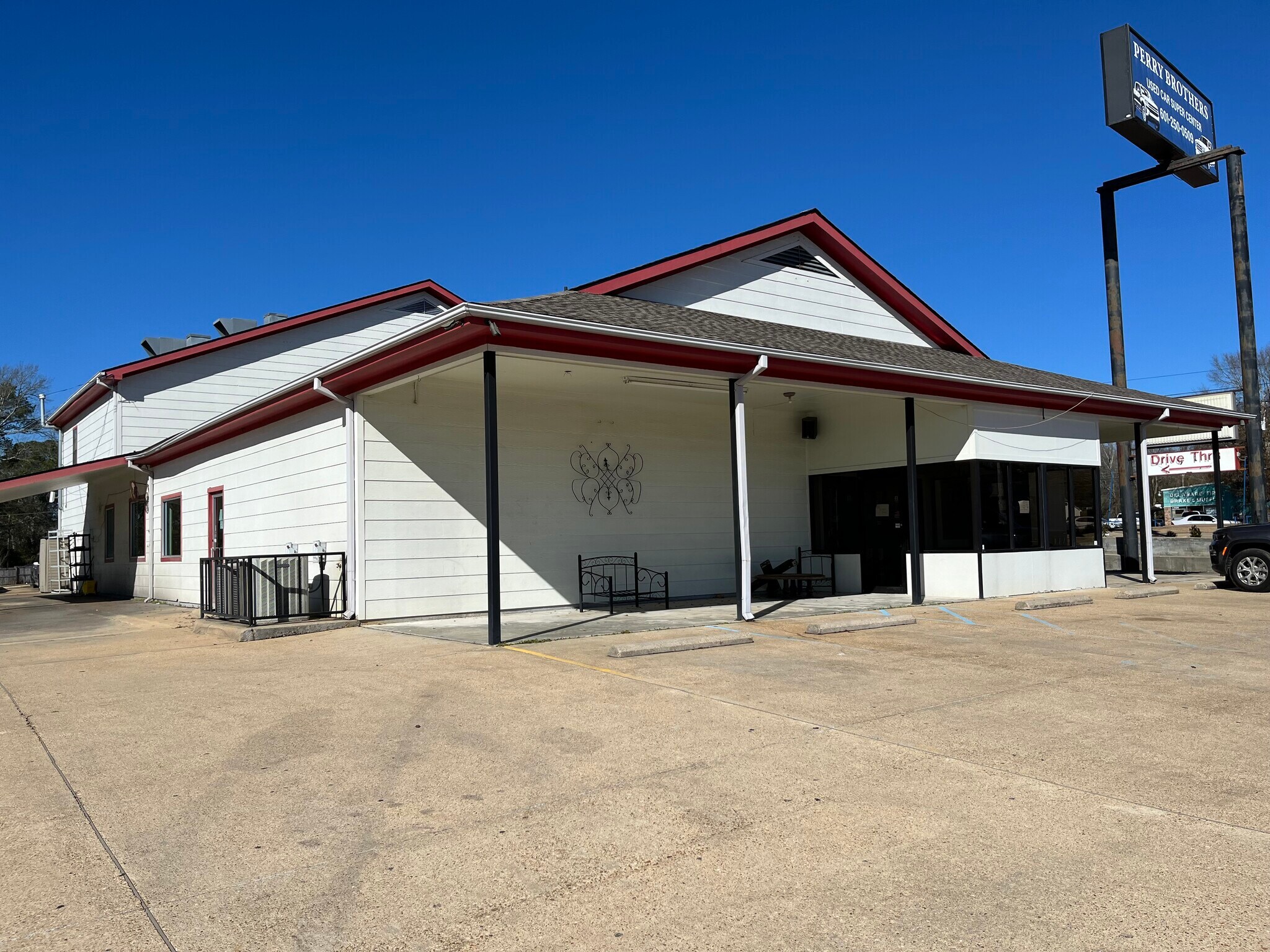 1300 Delaware Ave, Mccomb, MS for Sale