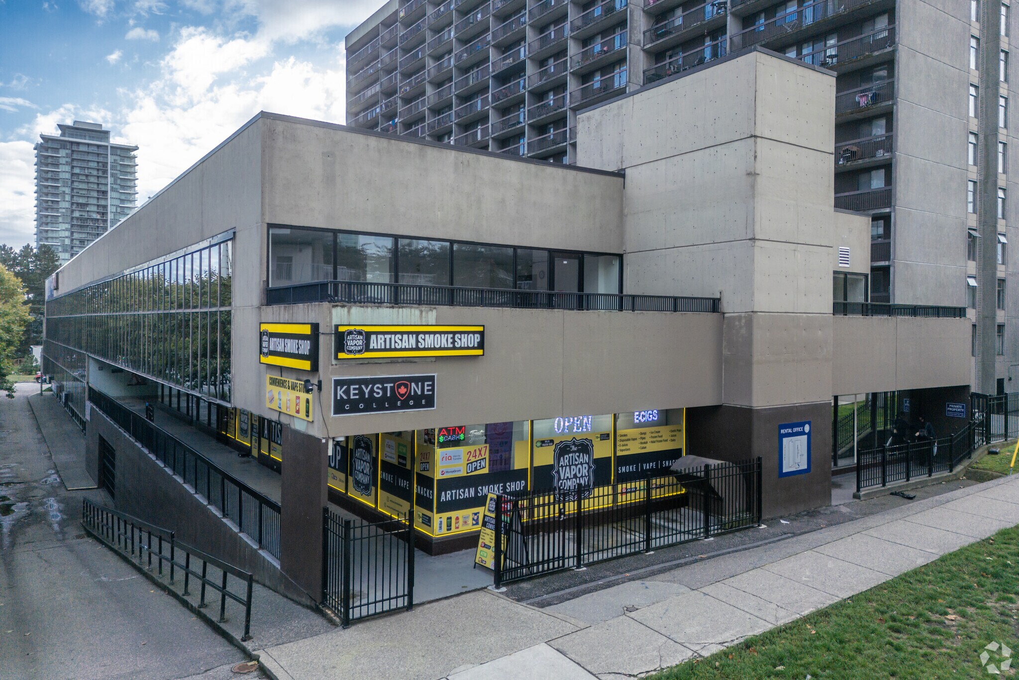 9801 King George Blvd, Surrey, BC for Rent