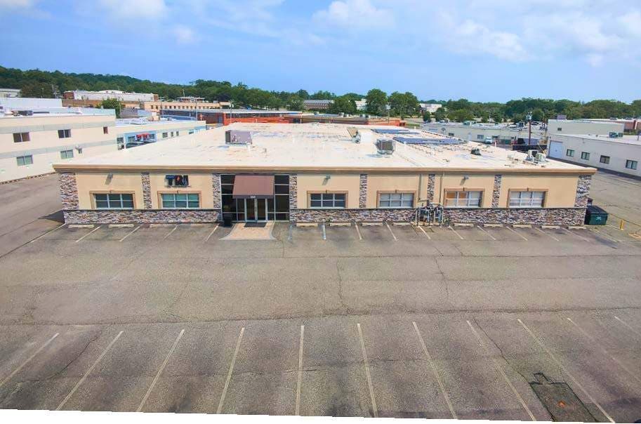 160 Eileen Way, Syosset, NY for Rent