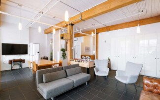 Montréal, QC Office/Residential - 121 Rue Elmire