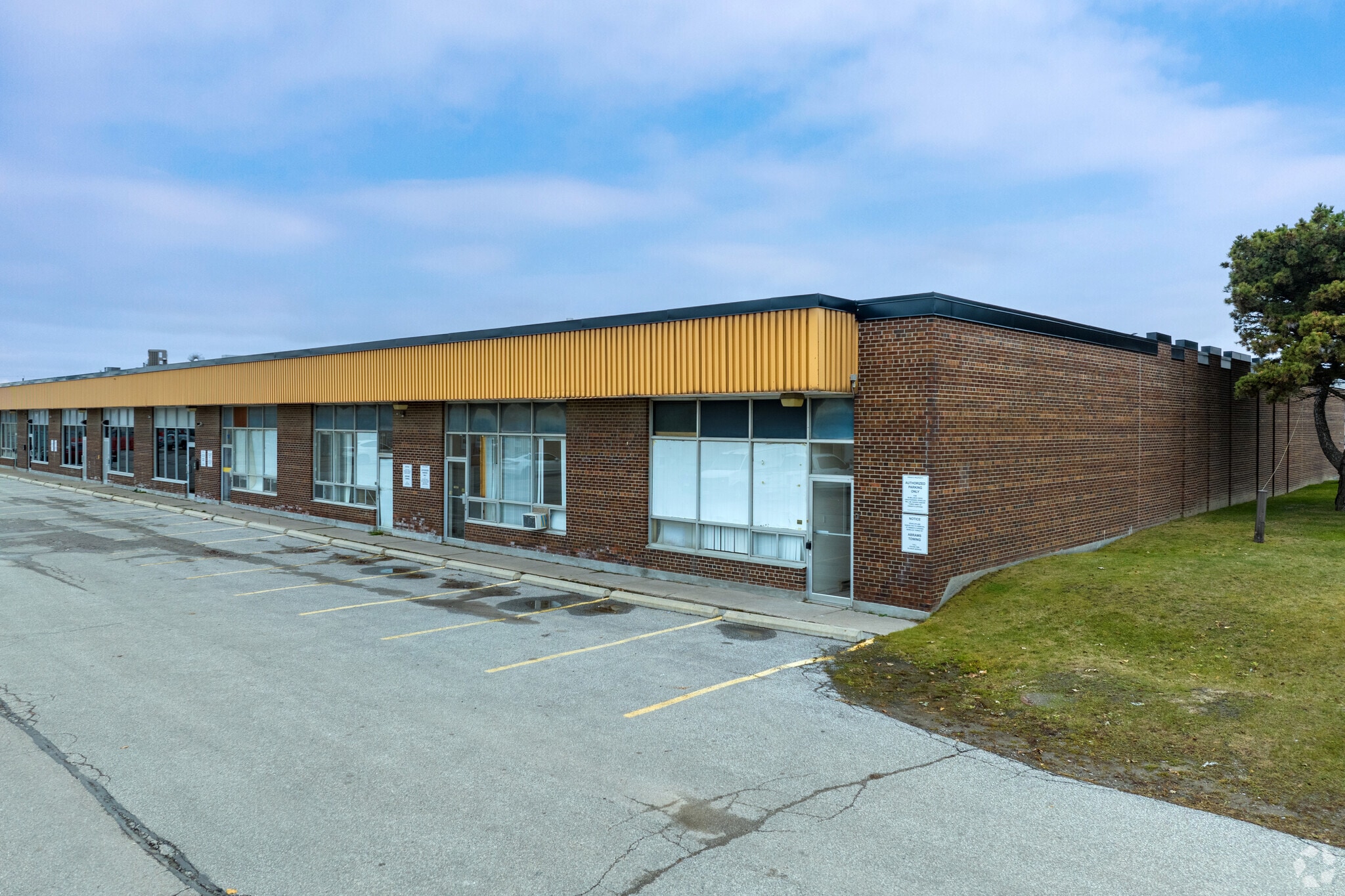69 Millwick Dr, Toronto, ON for Rent