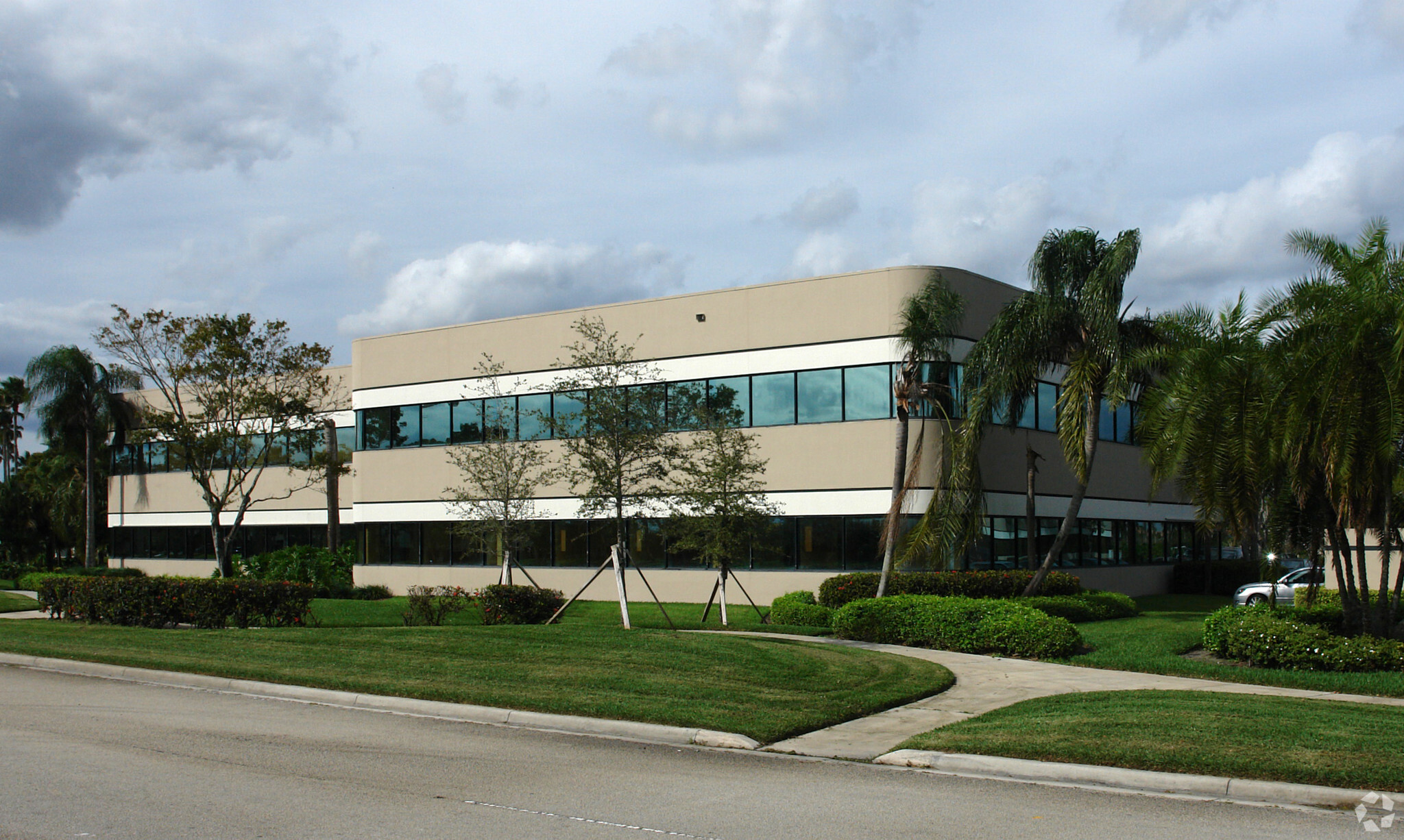 440 Sawgrass Corporate Pky, Sunrise, FL for Sale