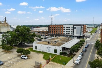 Waco, TX Retail - 300 S 6th St Waco, TX Retail - 300 S 6th St