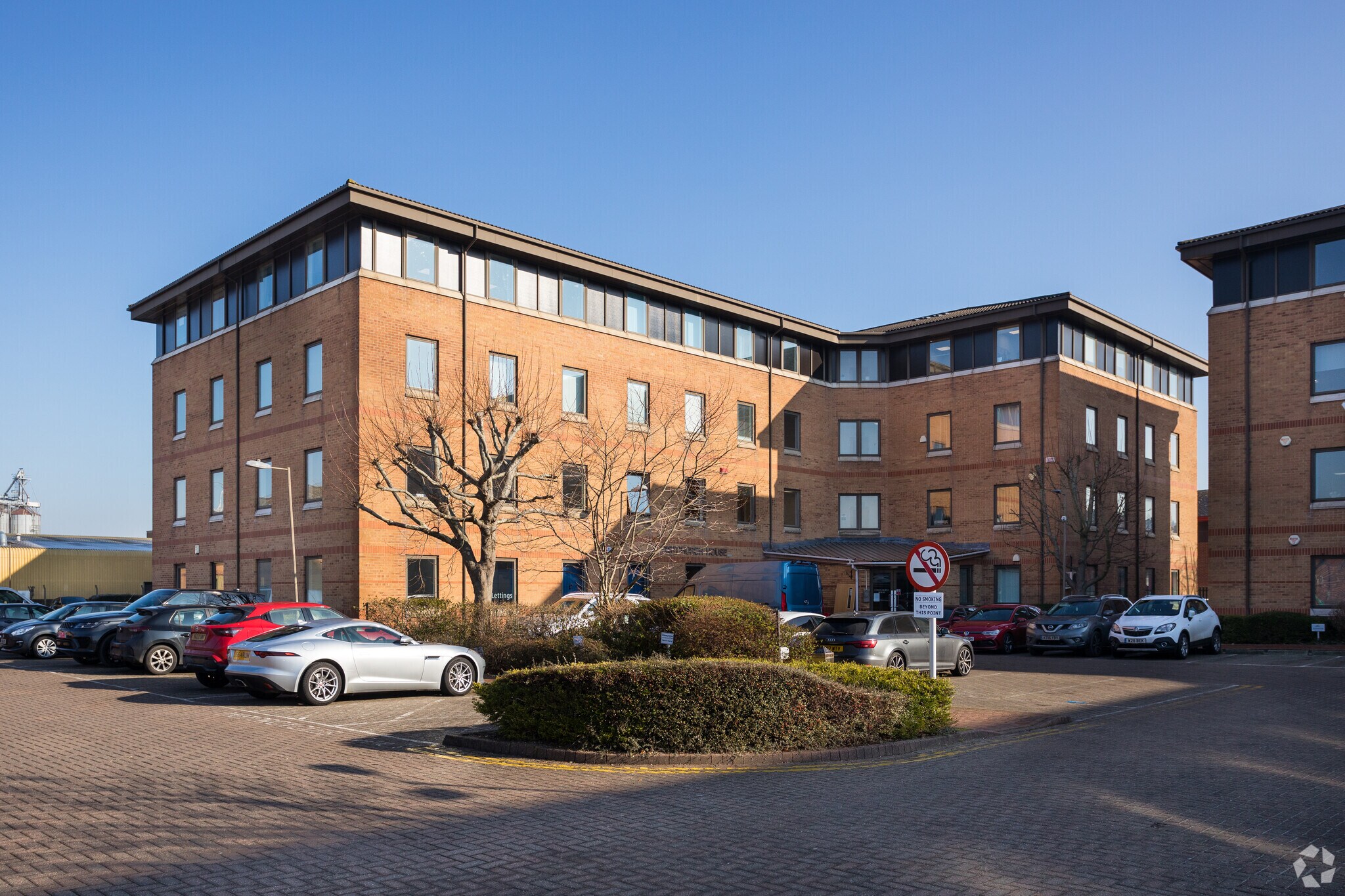 Sir Thomas Longley Rd, Rochester, KEN for Rent