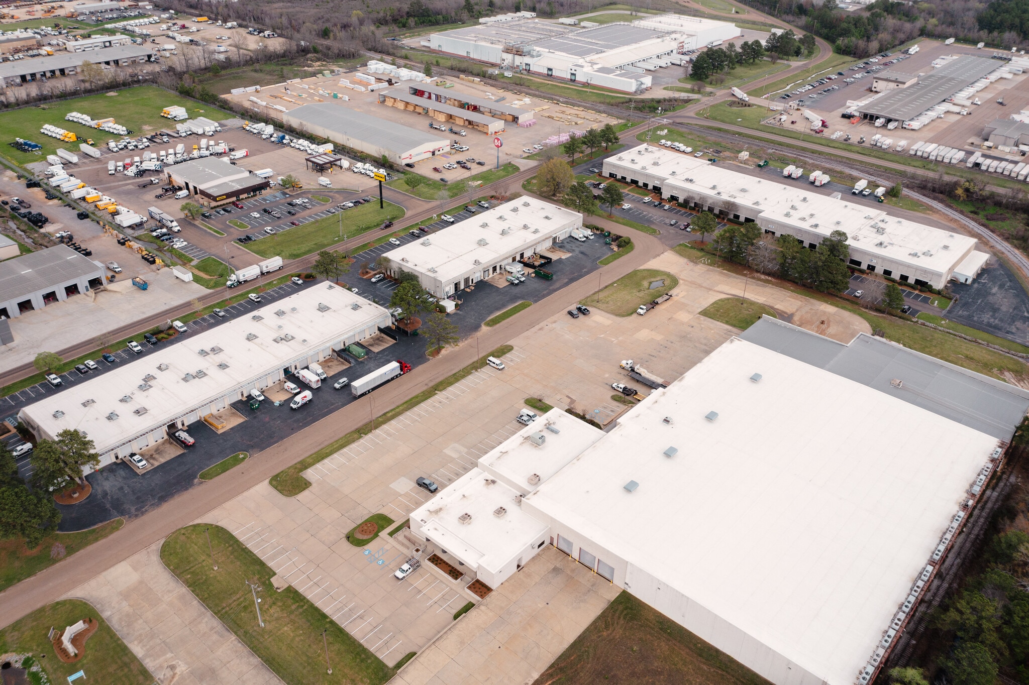 197 Interstate Dr, Richland, MS for Rent