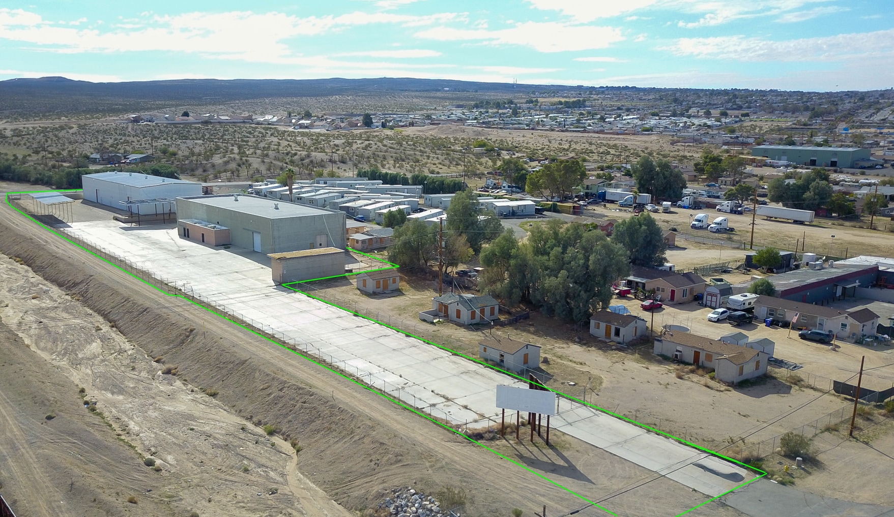 2374 E Main St, Barstow, CA for Sale