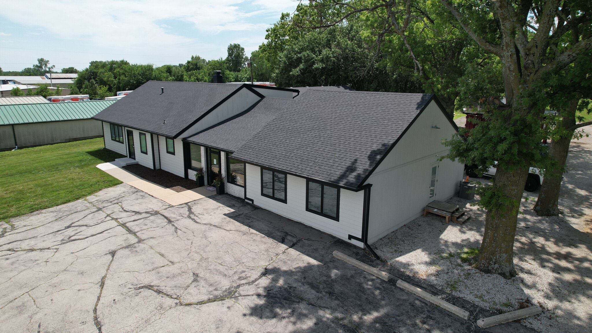 1600 SW Market St, Lee's Summit, MO for Sale