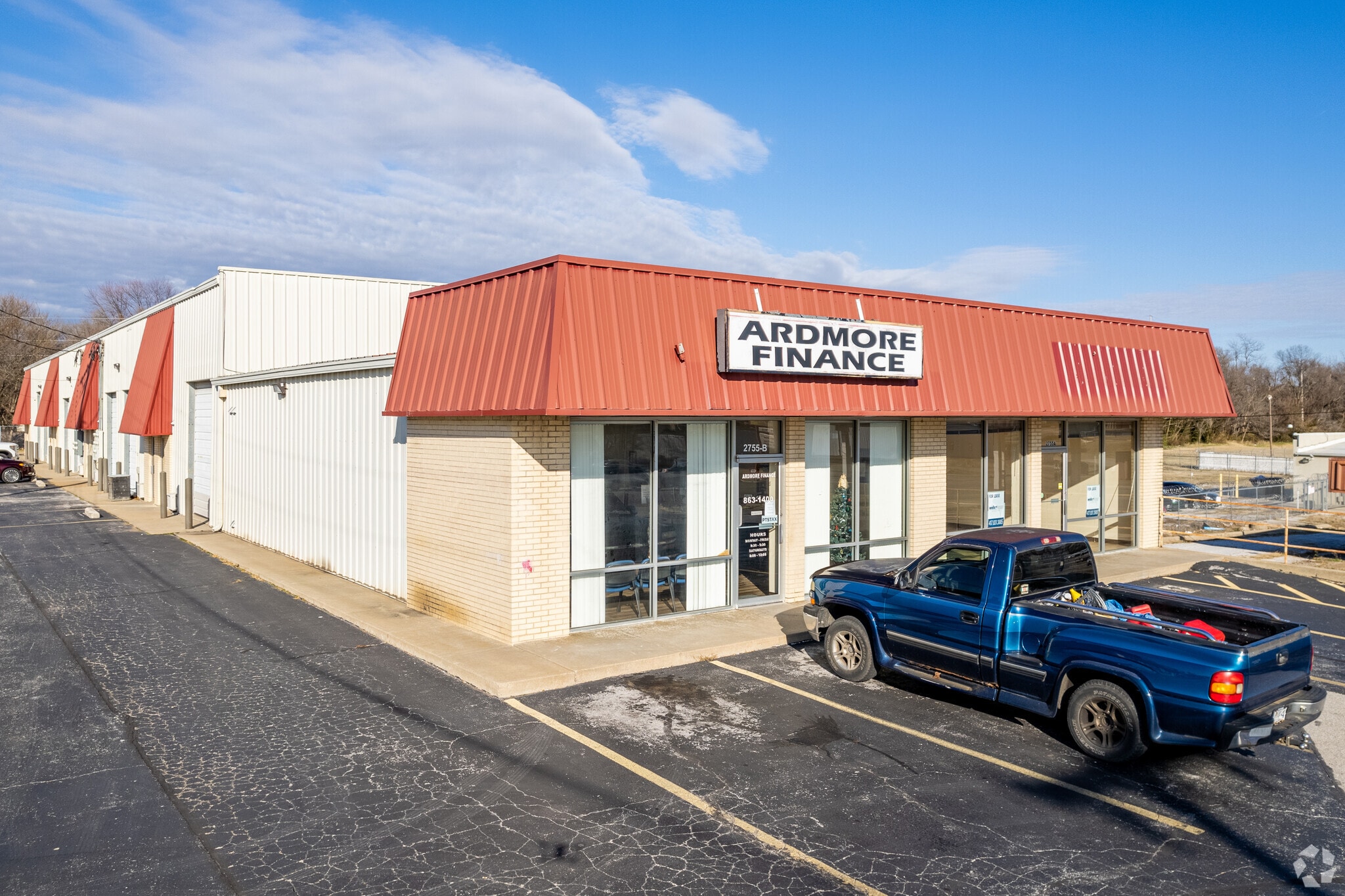 2755 W Chestnut Expy, Springfield, MO for Rent