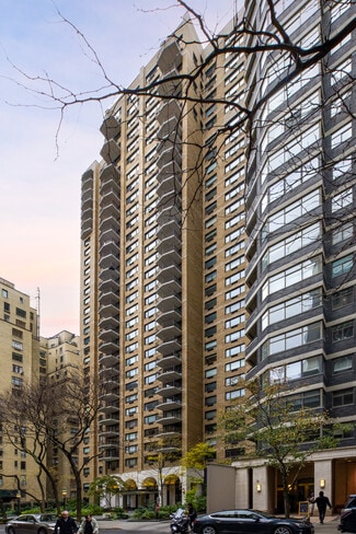 New York, NY Office/Medical - 10 W 66th St