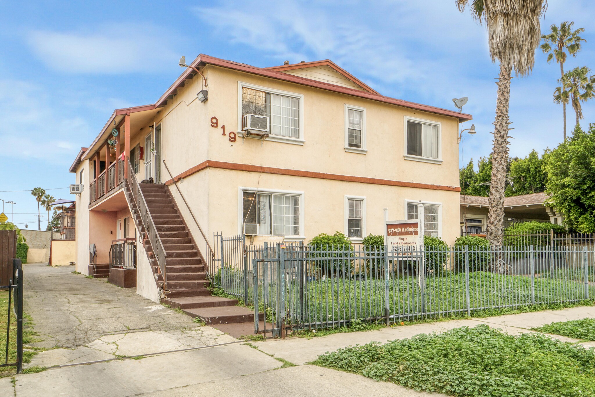 917-919 N Ardmore Ave, Los Angeles, CA for Sale