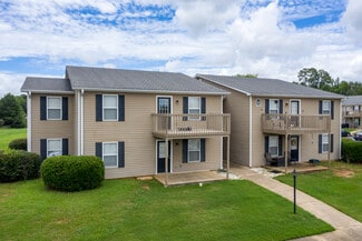 Auburn, AL Apartments - 1355 Commerce Dr