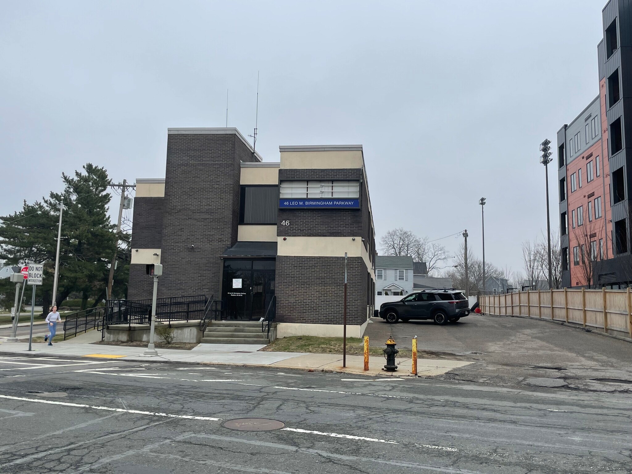 46 Leo Birmingham Pky, Brighton, MA for Rent