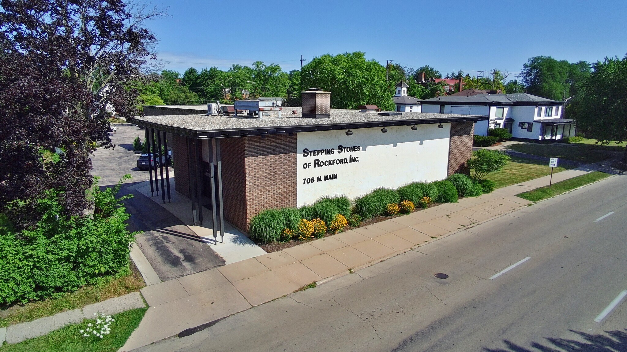 706 N Main St, Rockford, IL for Sale