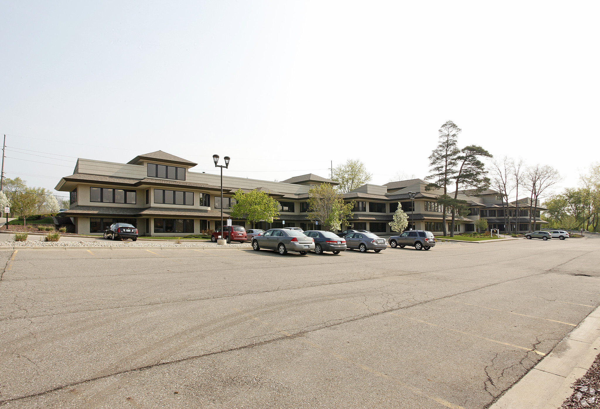 7600 Grand River Ave, Brighton, MI for Rent