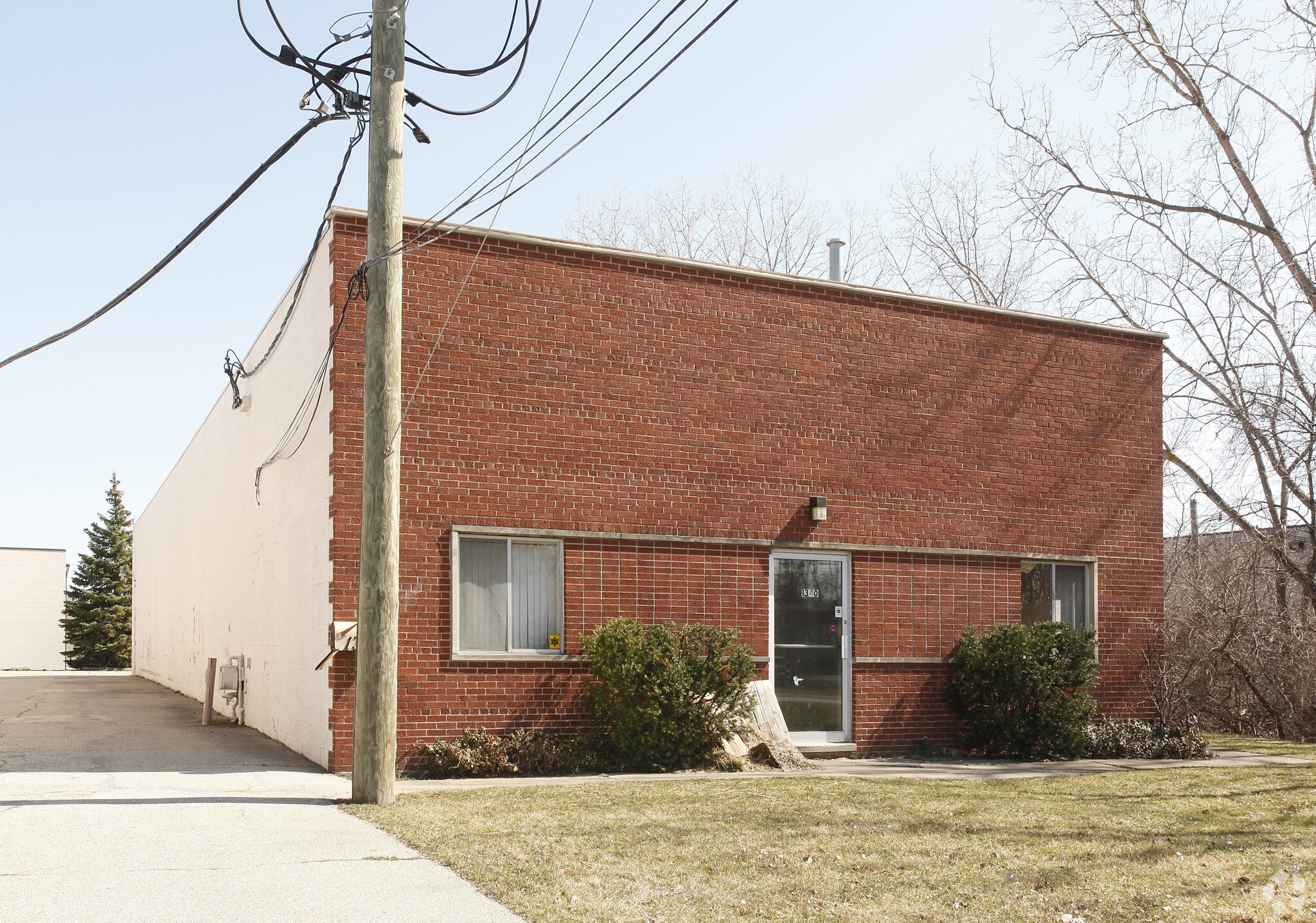 1340 Souter Dr, Troy, MI for Rent