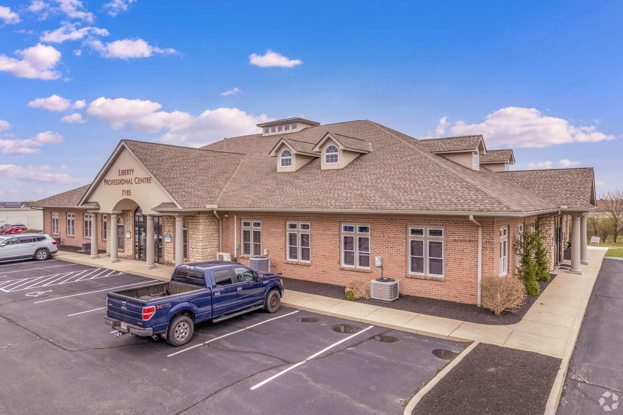 7185 Liberty Centre Dr, West Chester, OH for Rent