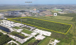 Naples, FL Residential Land - 15435 Tamiami Trl E