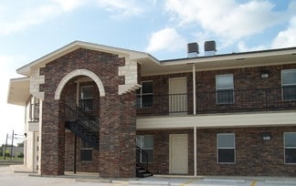 Killeen, TX Apartments - 411 E Central Texas Expy