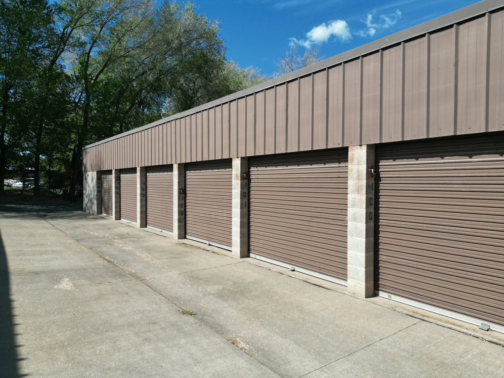 2087 N Main St, Clearfield, UT for Sale