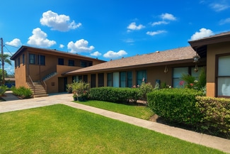 Anaheim, CA Apartments - 1136 W Broadway