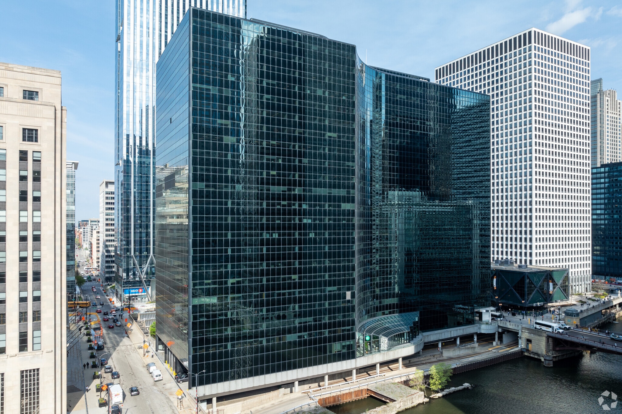 300 S Riverside Plz, Chicago, IL for Rent
