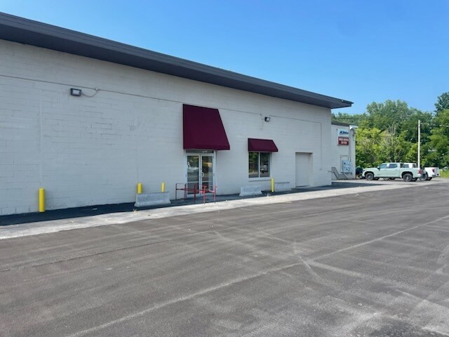 5585 E Main St, Verona, NY for Rent
