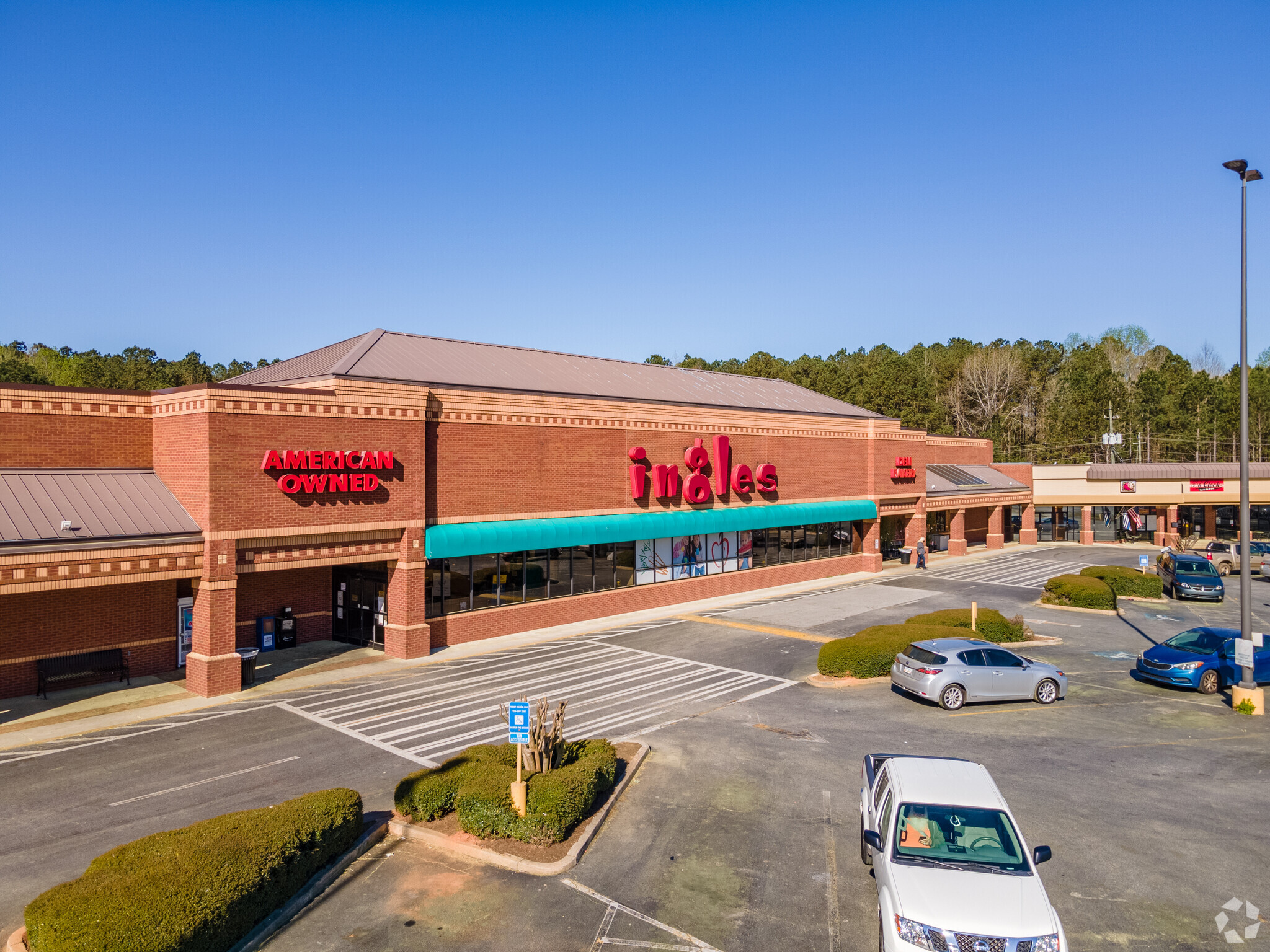 7121 Turner Lake Cir Sw Covington, Ga 30014 - Retail Property For Lease 