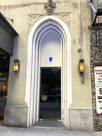 New York, NY Retail - 6 W 32nd St