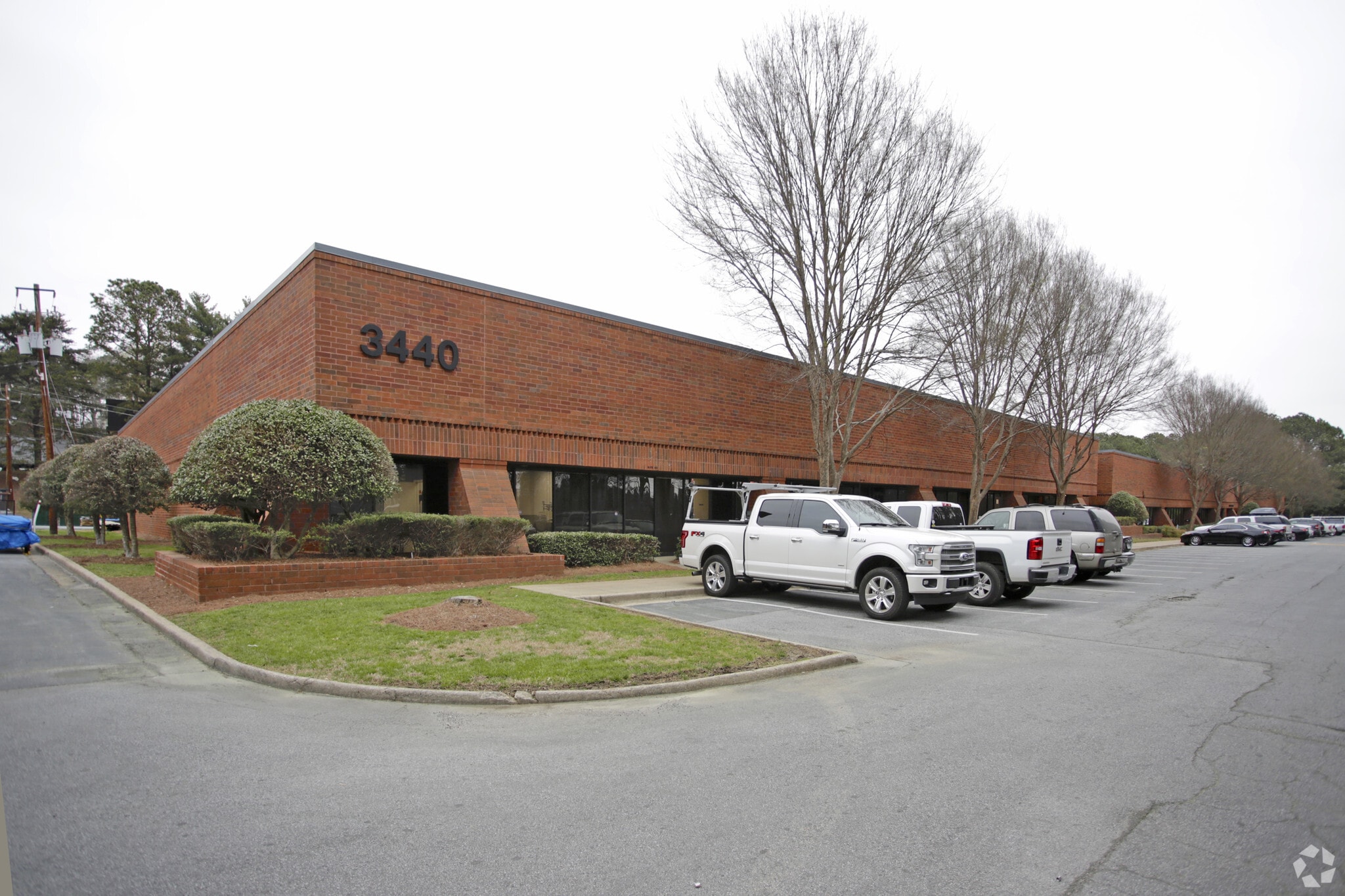 3440 Oakcliff Rd, Atlanta, GA for Rent