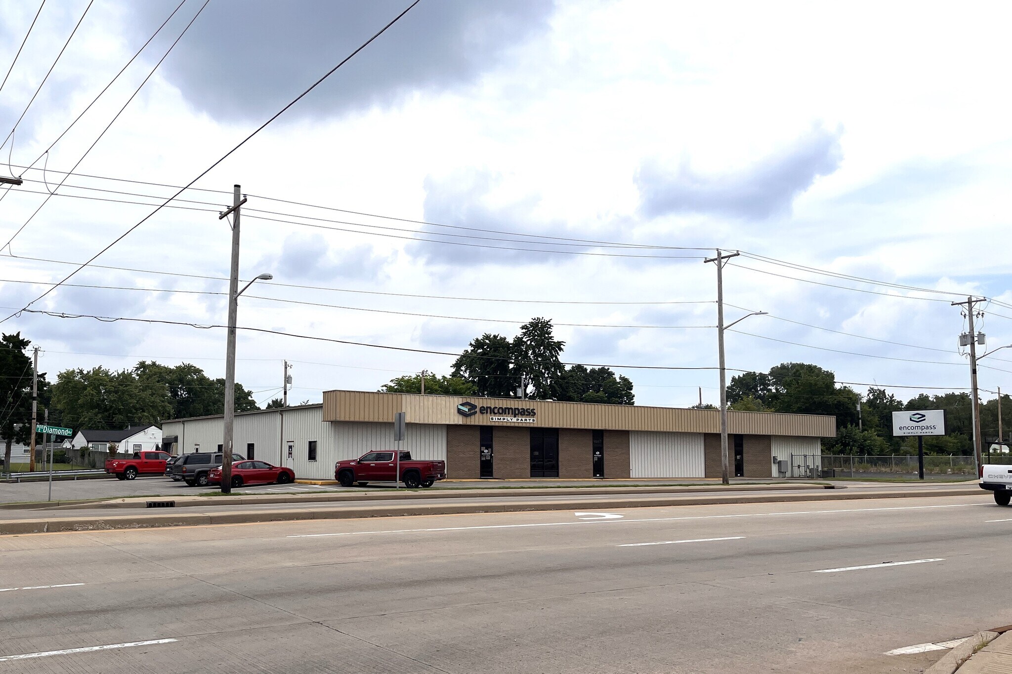 900 E Diamond Ave, Evansville, IN for Sale