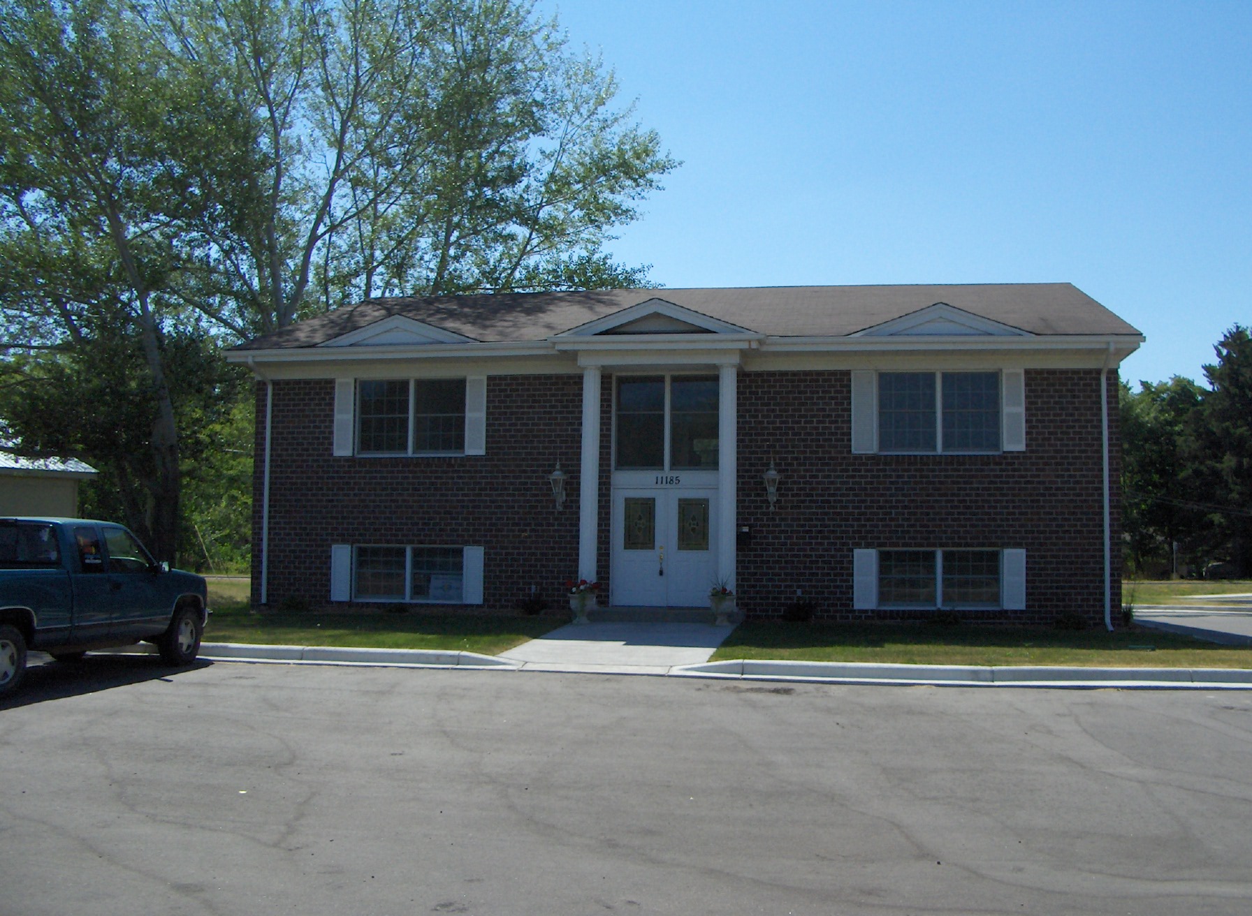 11185 Lake Blvd, Chisago City, MN for Rent