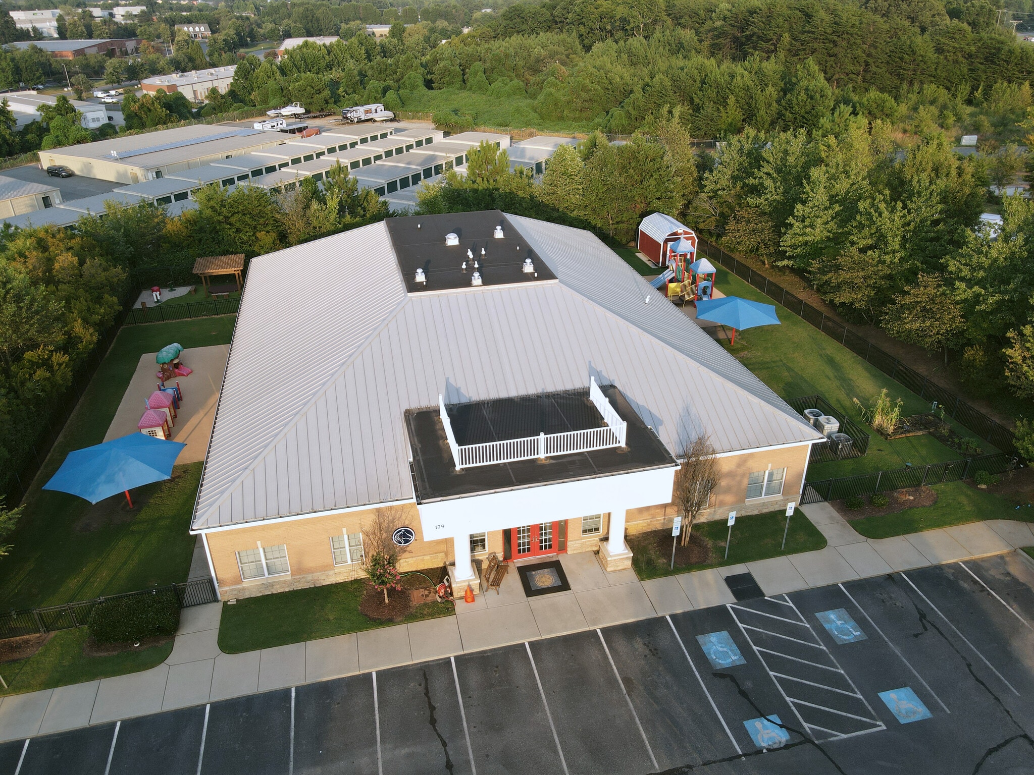 209 Town Square Cir, Mooresville, NC for Sale