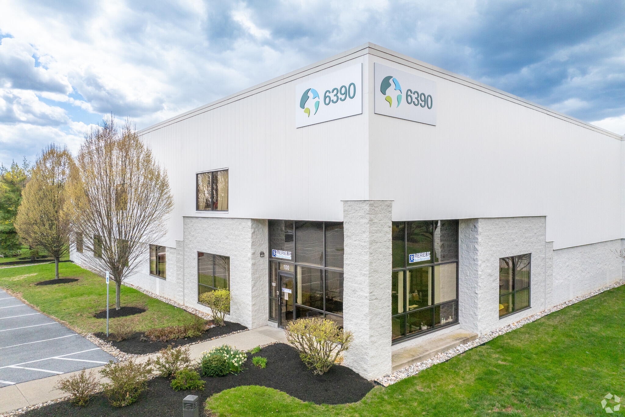 6390 Hedgewood Dr, Allentown, PA for Rent