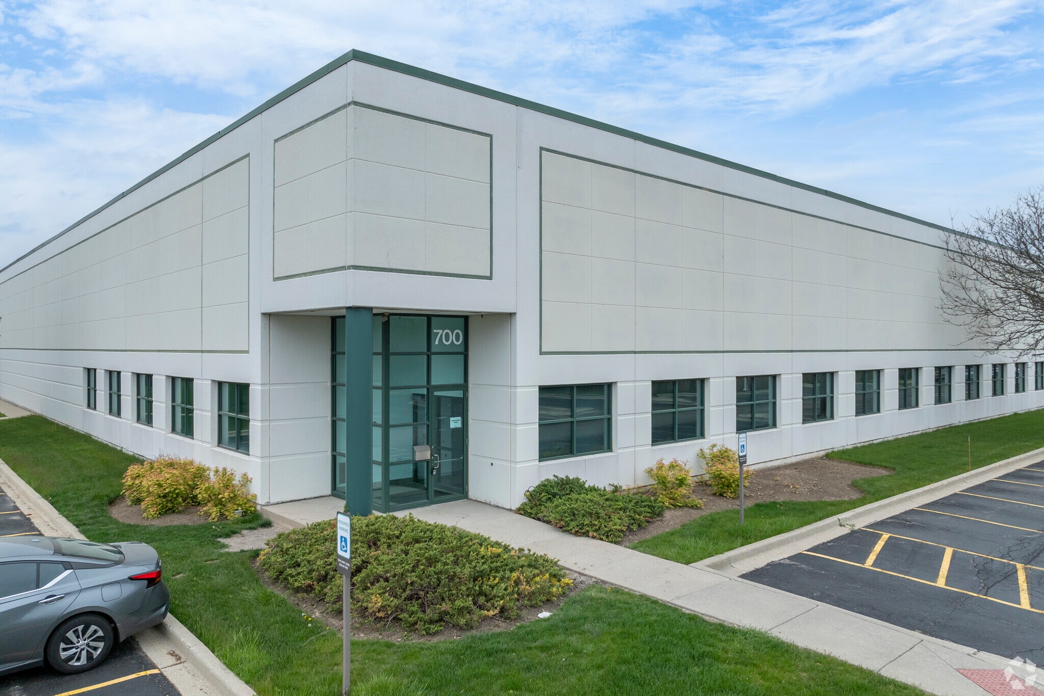 700-740 Corporate Woods Pky, Vernon Hills, IL for Rent