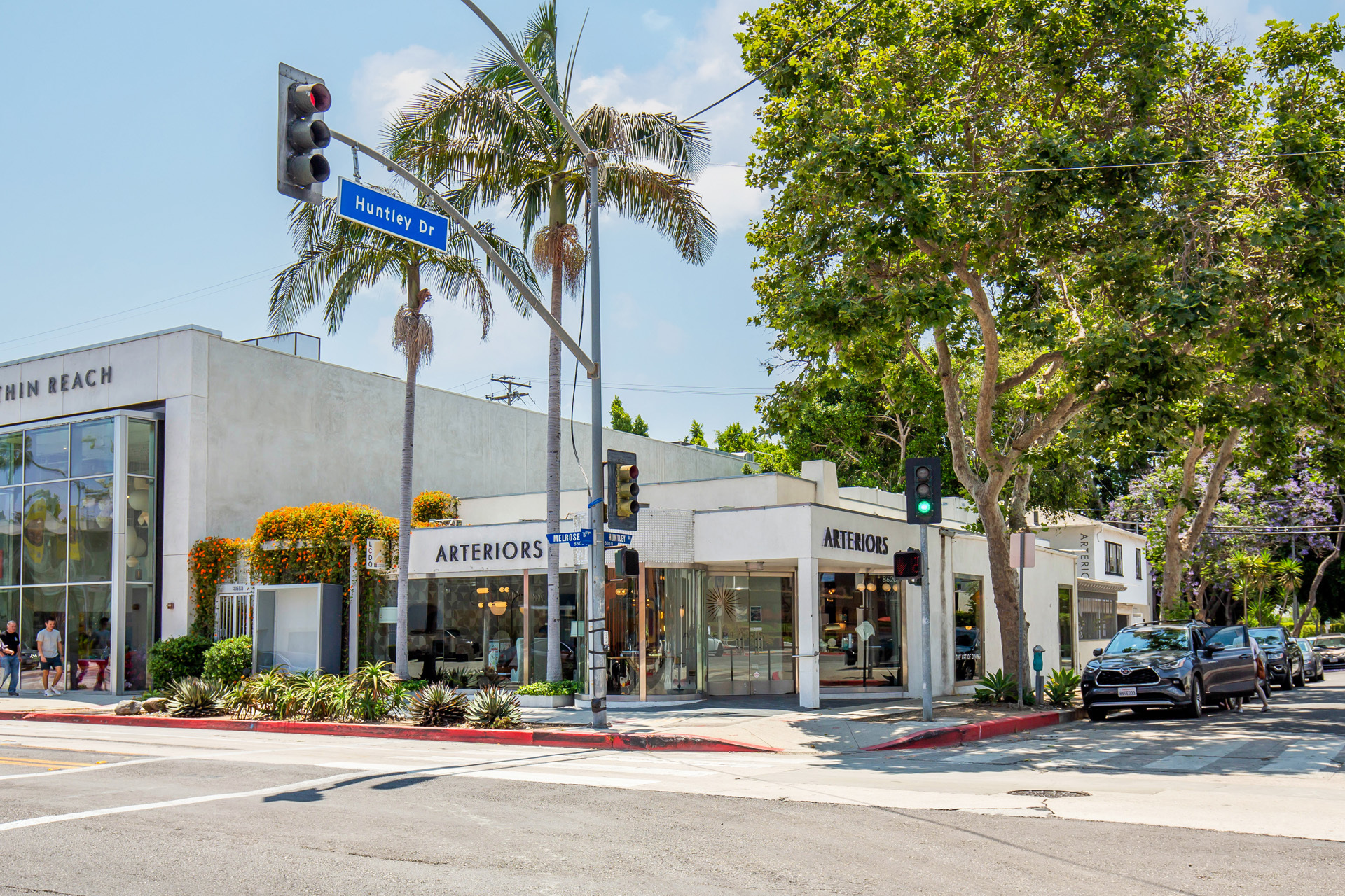 8618-8620 Melrose Ave, Los Angeles, CA for Rent