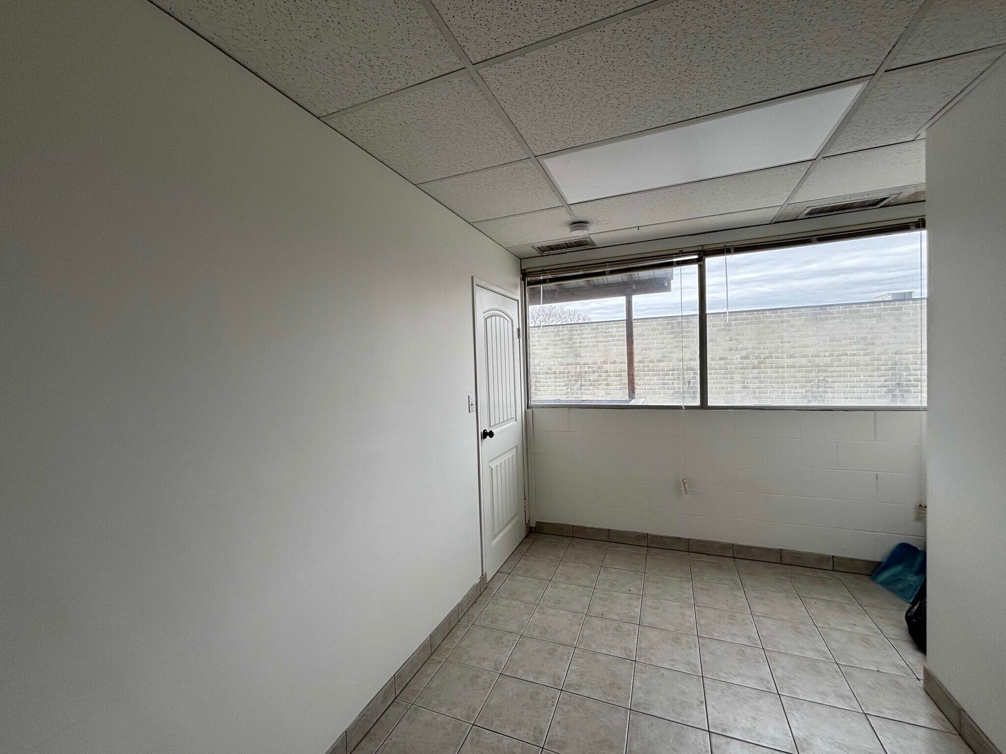 2810 48 Av, Vernon, BC for Rent