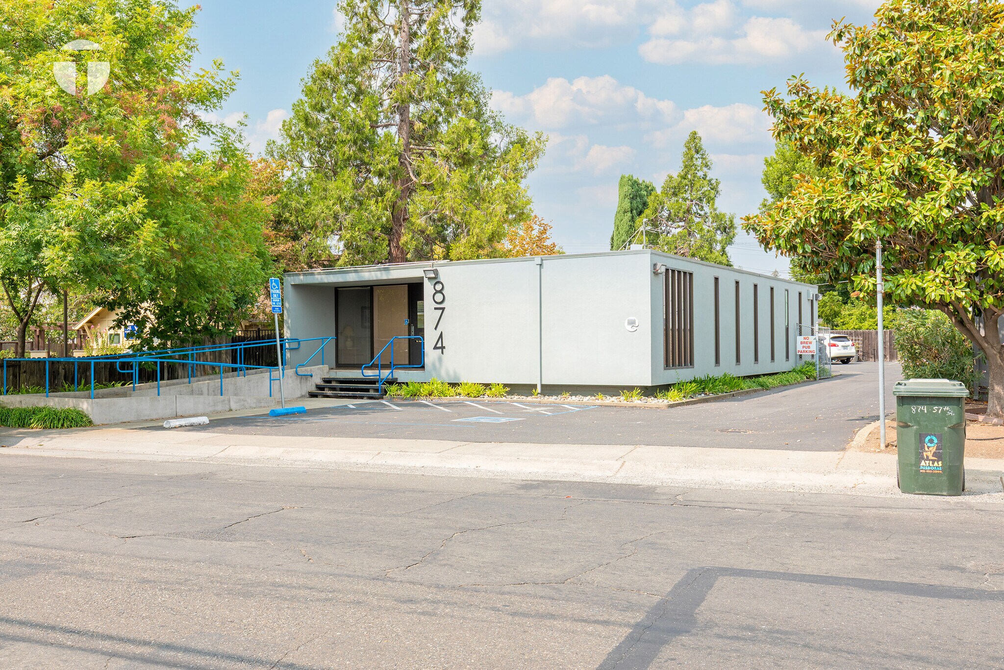 874 57th St, Sacramento, CA for Sale