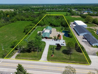 Bruce Township, MI Veterinarian/Kennel - 75600 Van Dyke Rd
